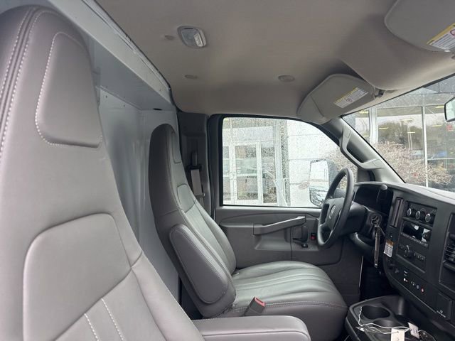 New 2025 GMC Savana 3500 w/ Power Convenience Package image 26