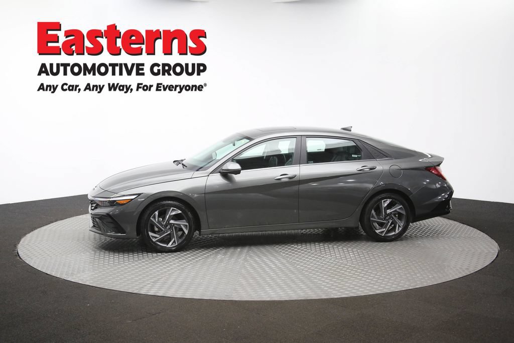Used 2024 Hyundai Elantra Limited FWD image 61