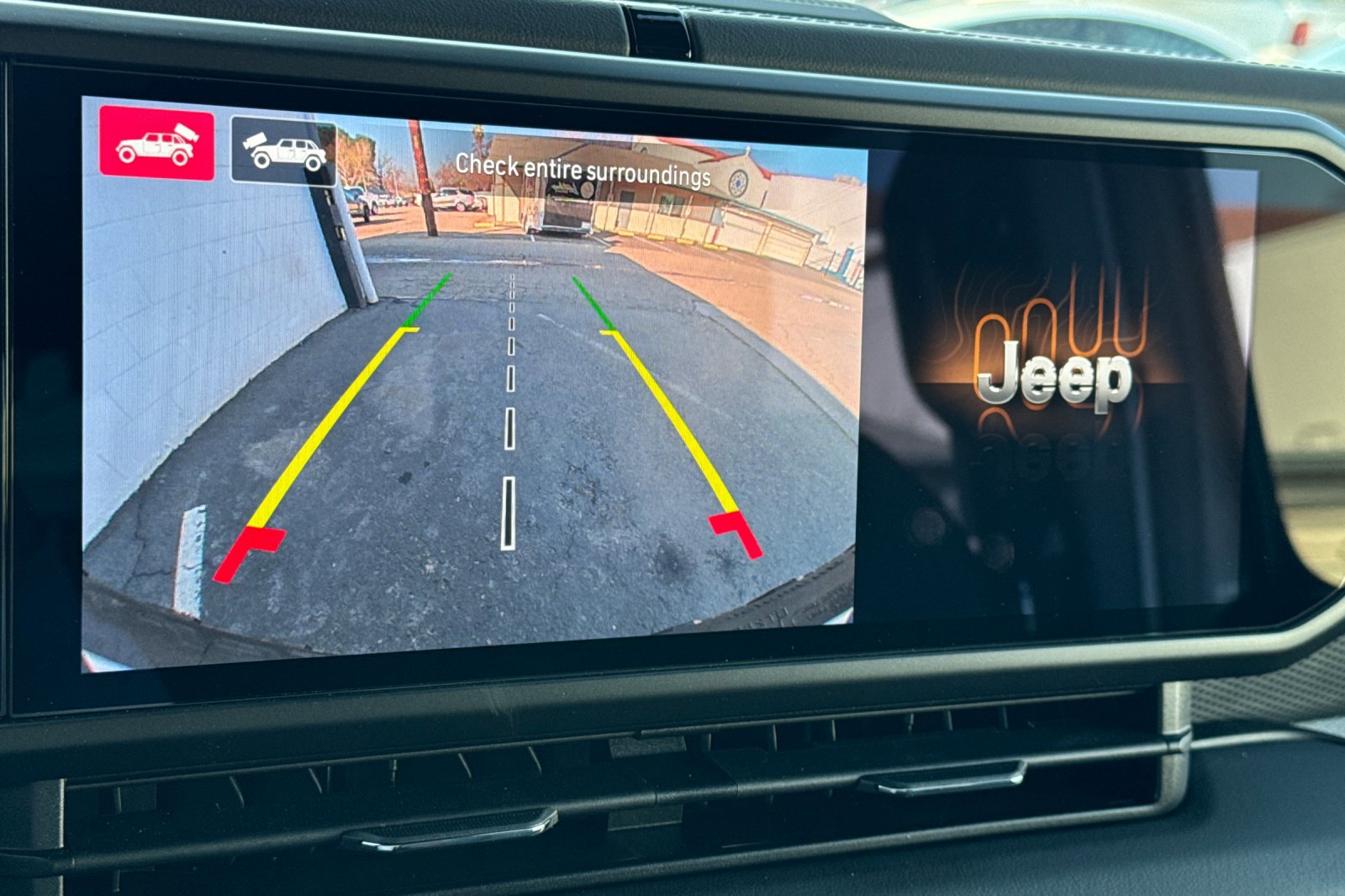 New 2026 Jeep Wrangler Unlimited Rubicon w/ Safety Group image 18