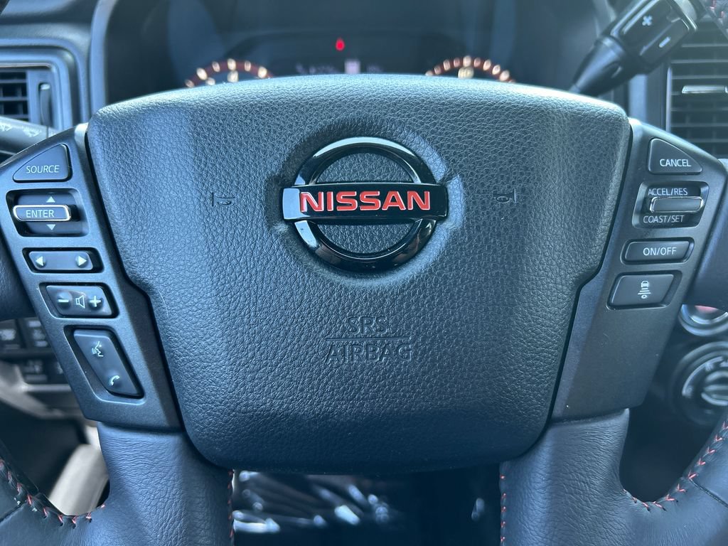 Used 2021 Nissan Titan PRO-4X w/ Pro-4x Convenience Package AWD/4WD image 9