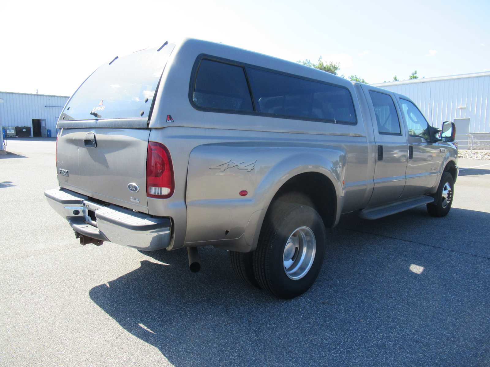 Used 2003 Ford F350 Lariat AWD/4WD image 5