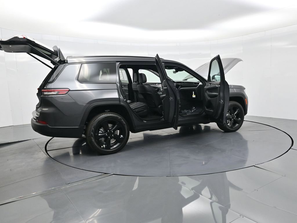 New 2025 Jeep Grand Cherokee L Limited w/ Black Appearance Package image 32