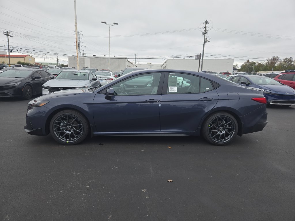 New 2026 Toyota Camry SE w/ Convenience Package FWD image 2