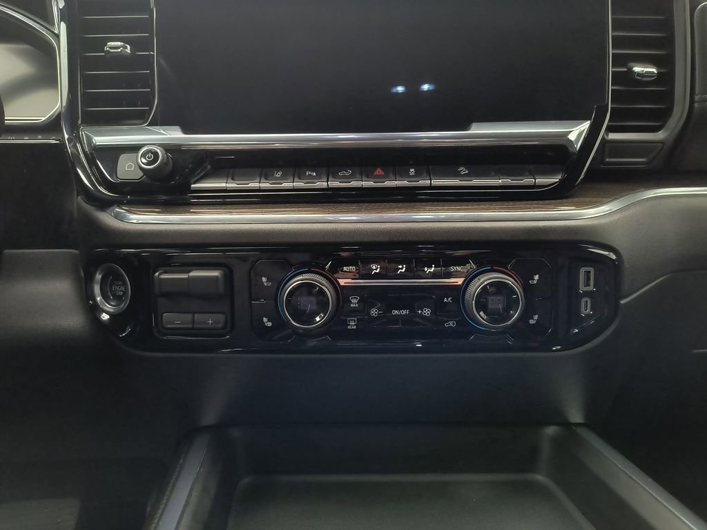 Used 2024 Chevrolet Silverado 2500 LT w/ Midnight Edition AWD/4WD image 27