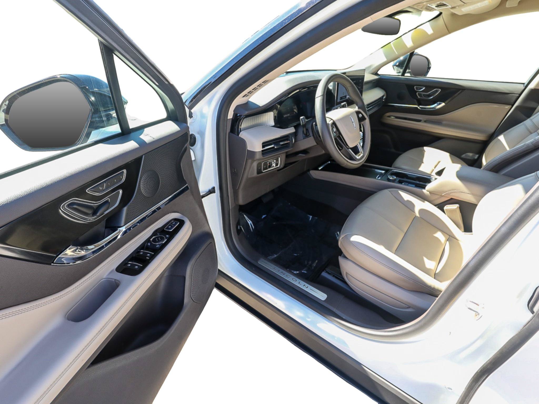 Certified 2023 Lincoln Corsair FWD image 11