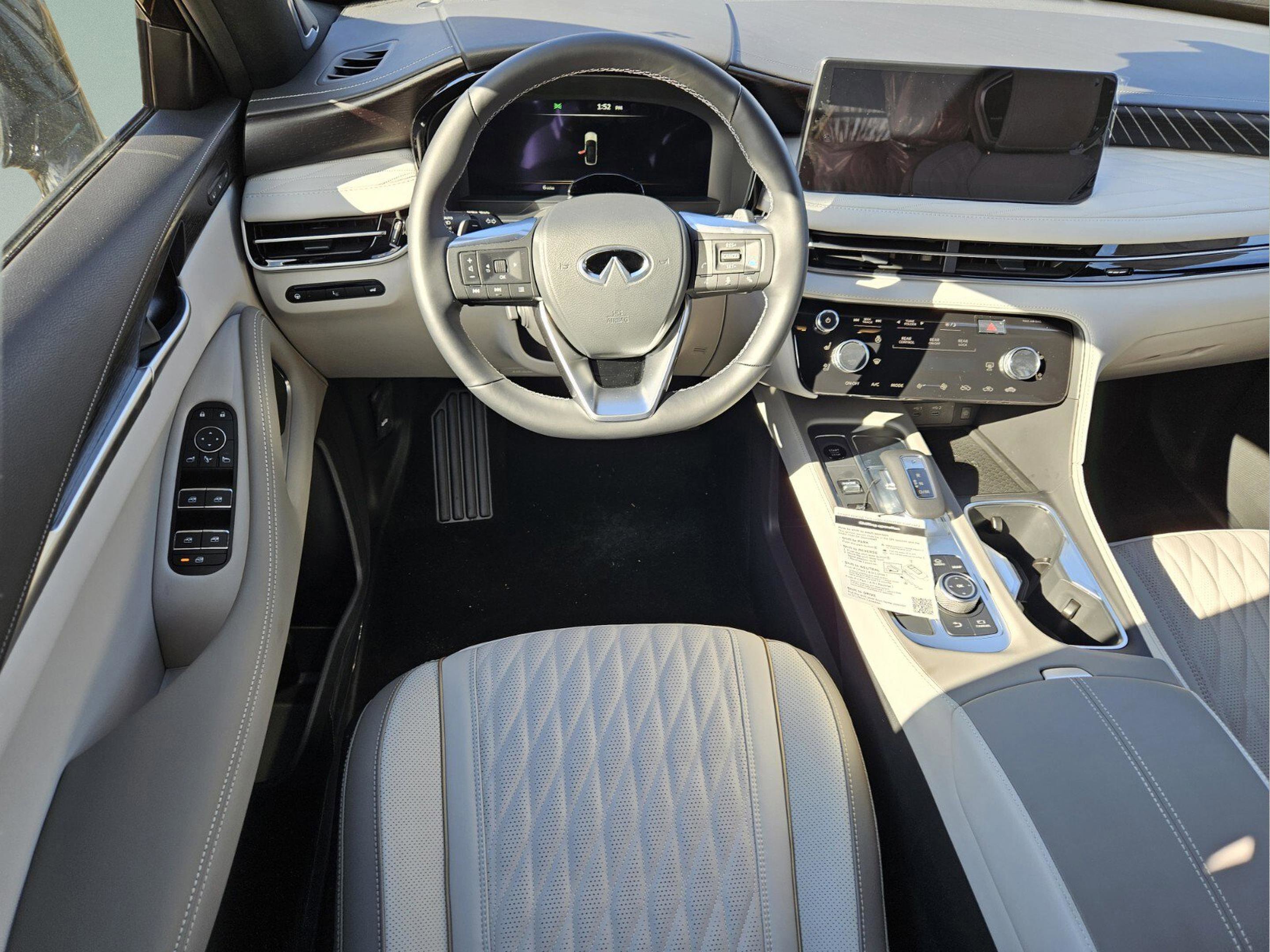 New 2026 INFINITI QX60 Autograph image 13