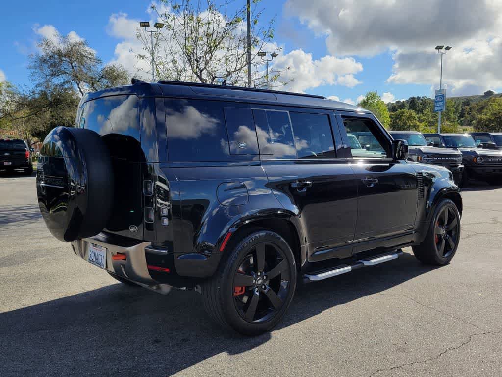 Used 2023 Land Rover Defender 110 X AWD/4WD image 4