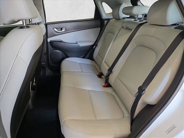 Used 2022 Hyundai Kona Limited AWD/4WD image 18