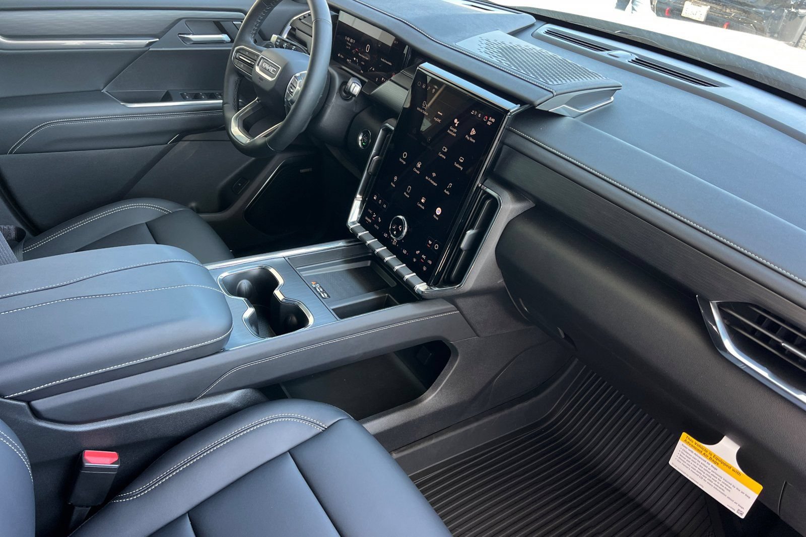 New 2026 GMC Acadia Elevation w/ Elevation Premium Package AWD/4WD image 18