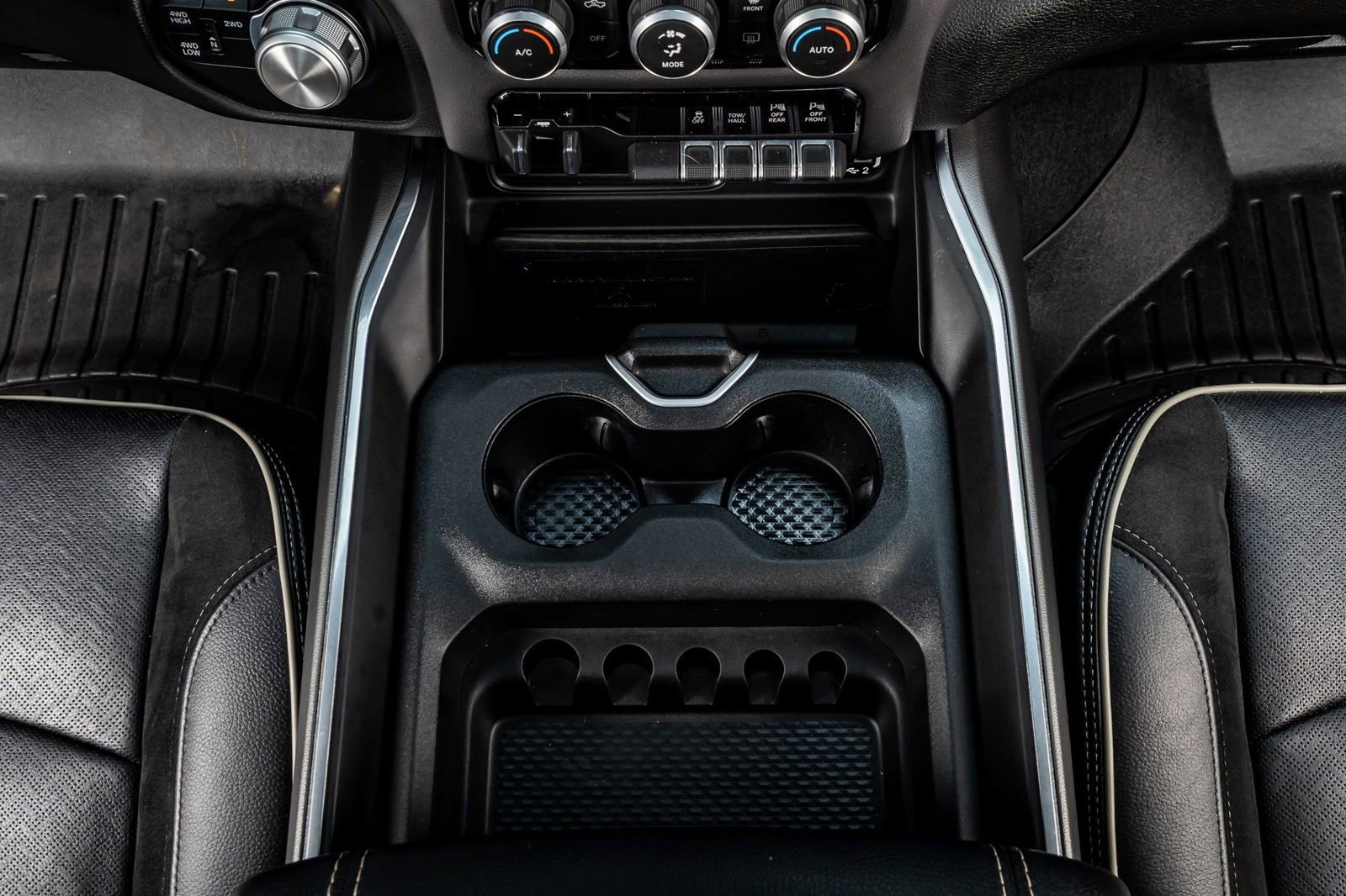 Used 2020 RAM 2500 Laramie image 27