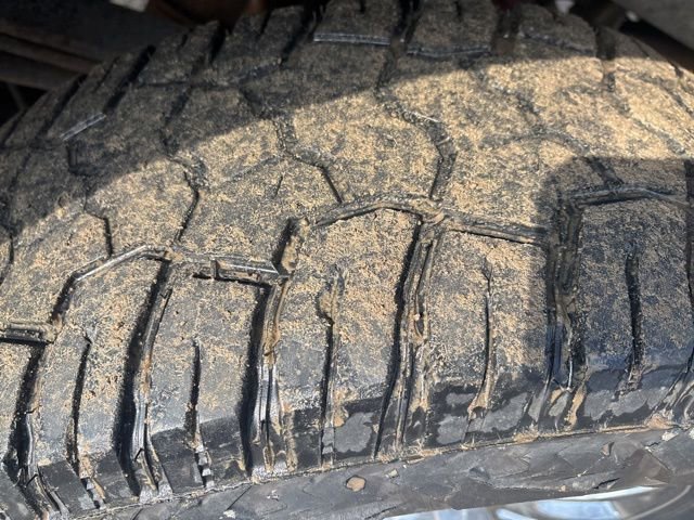 Used 2014 Ford F250 Lariat w/ Chrome Package image 6