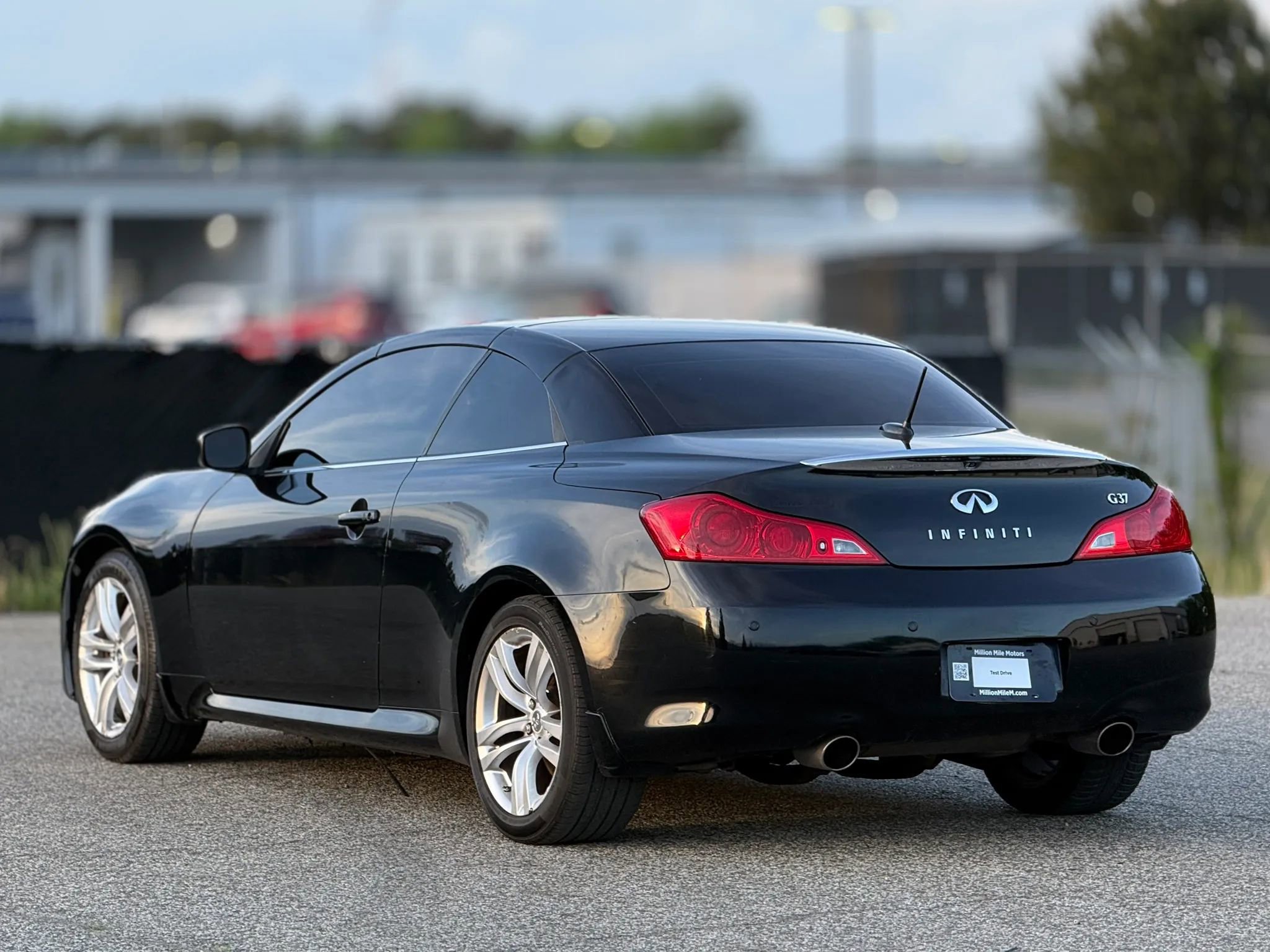 Used 2010 INFINITI G37 Sport w/ Premium Pkg image 10