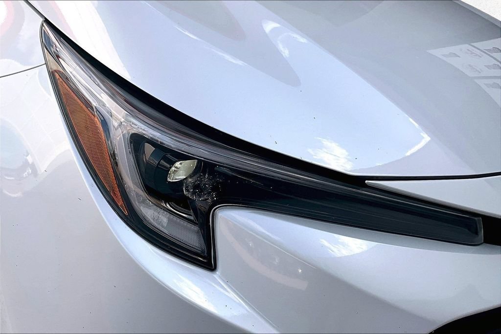 Certified 2025 Toyota Corolla XLE FWD image 35