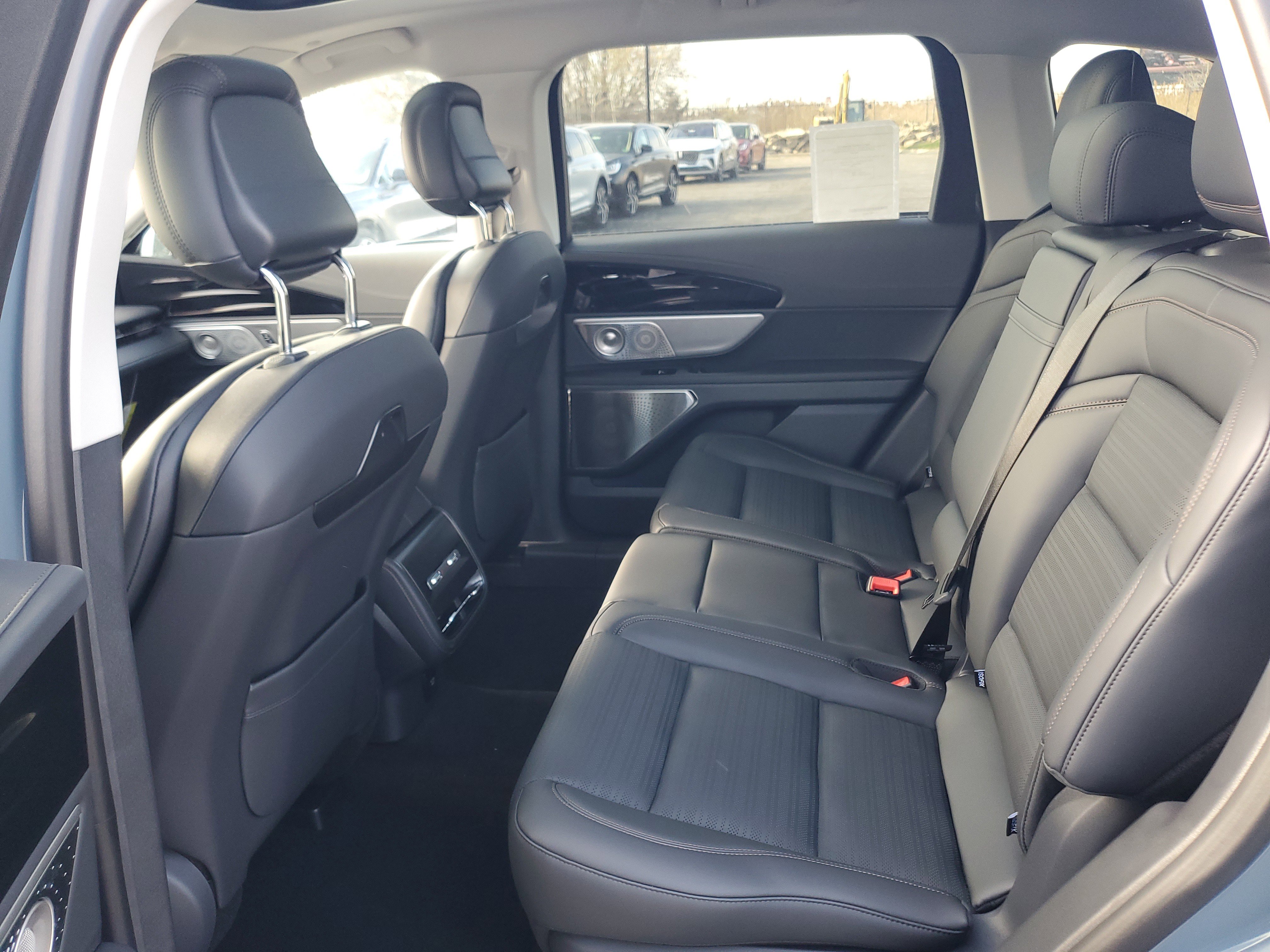 New 2026 Lincoln Nautilus Reserve image 27