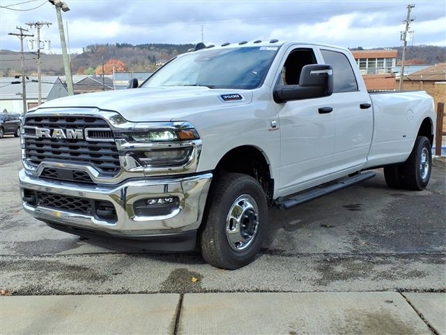 New 2026 RAM 3500 Tradesman image 3