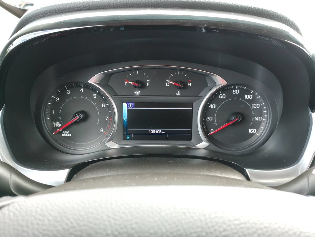 Used 2019 Chevrolet Traverse Premier FWD image 28