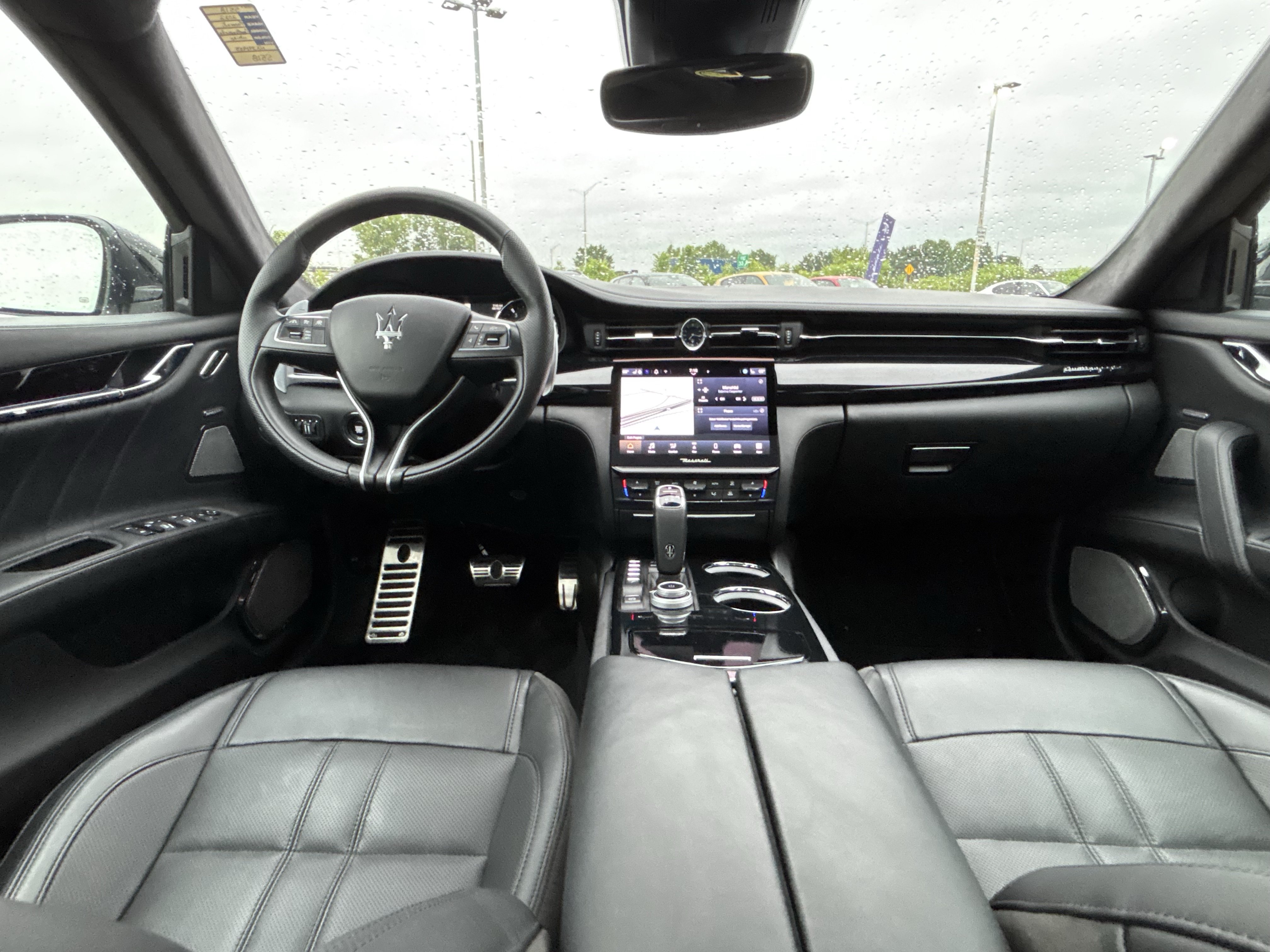 Used 2022 Maserati Quattroporte Modena RWD image 27
