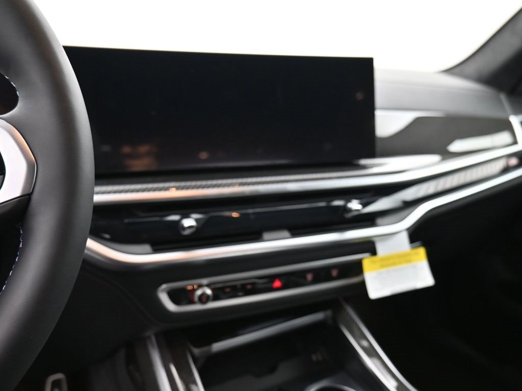 New 2026 BMW X7 M60i w/ Executive Package image 17
