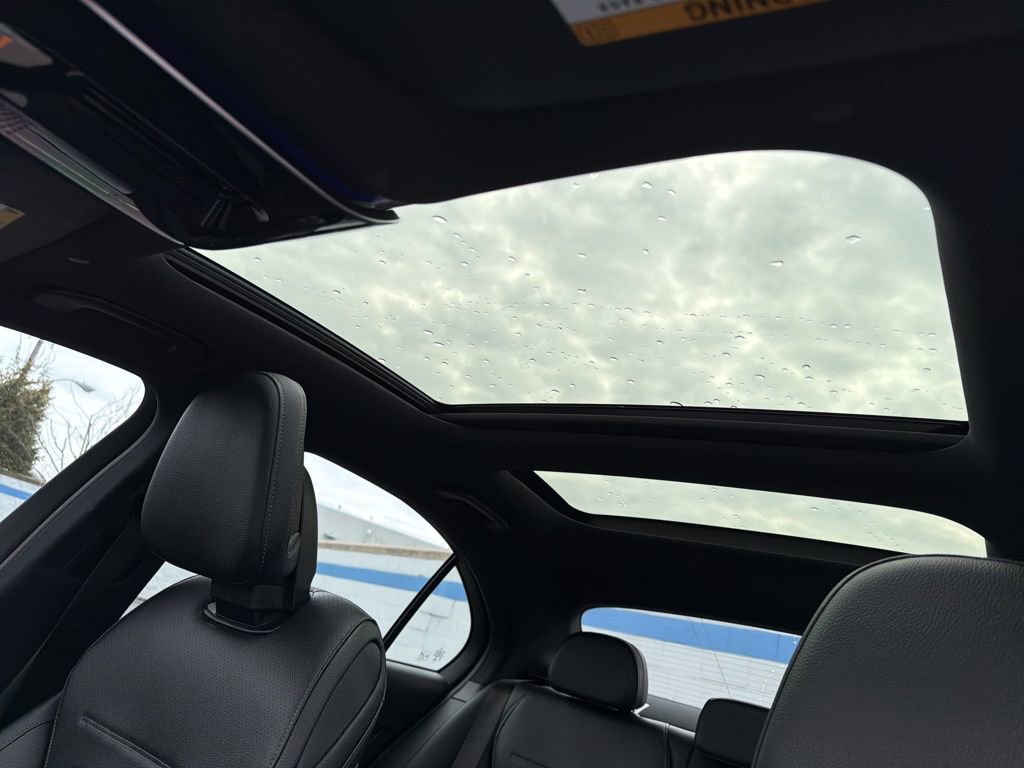 Used 2023 Mercedes-Benz C 300 4MATIC Sedan image 11