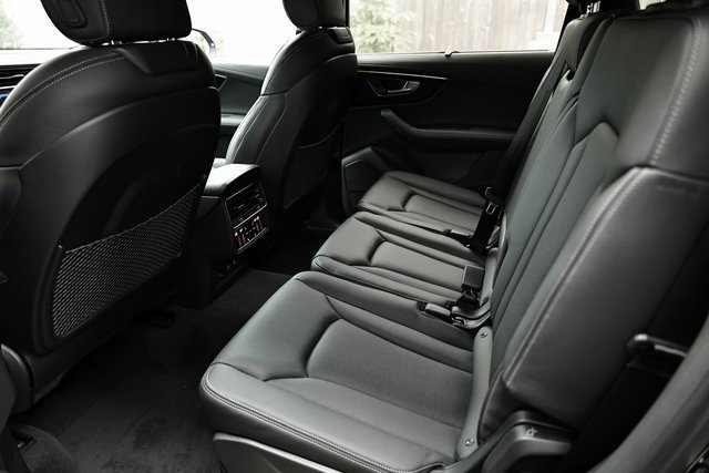New 2025 Audi Q7 3.0T Prestige image 26