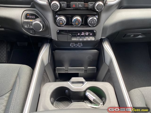 New 2026 RAM 1500 Express AWD/4WD image 12