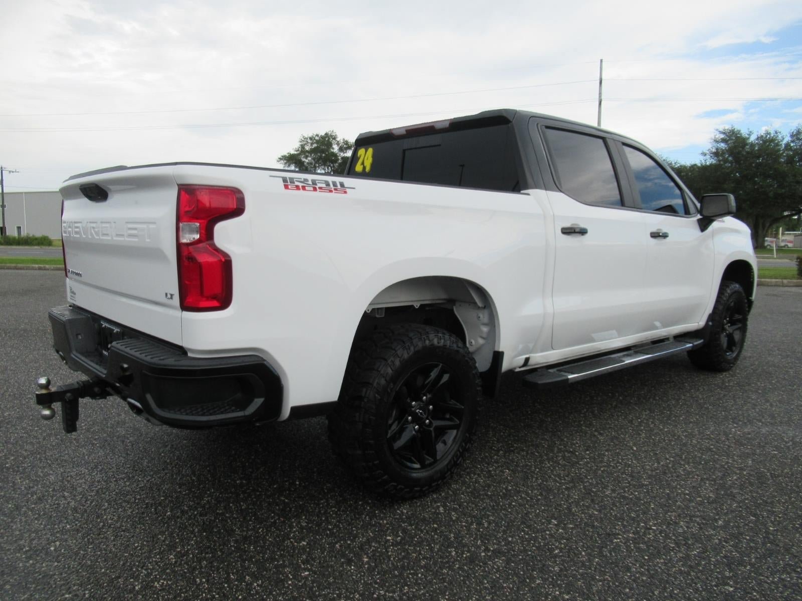 Used 2024 Chevrolet Silverado 1500 LT Trail Boss AWD/4WD image 7