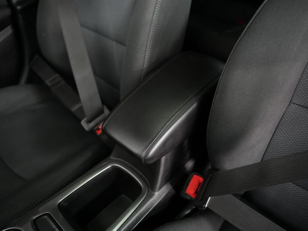 Used 2018 Chevrolet Cruze LT w/ Sun And Sound Package FWD image 30
