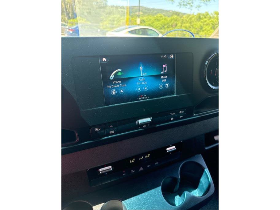 Used 2024 Mercedes-Benz Sprinter 2500 image 15