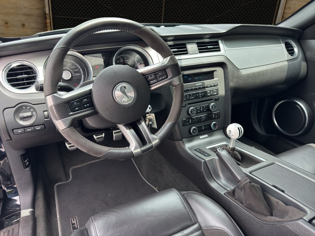 Used 2012 Ford Mustang Shelby GT500 w/ SVT Performance Pkg RWD image 19