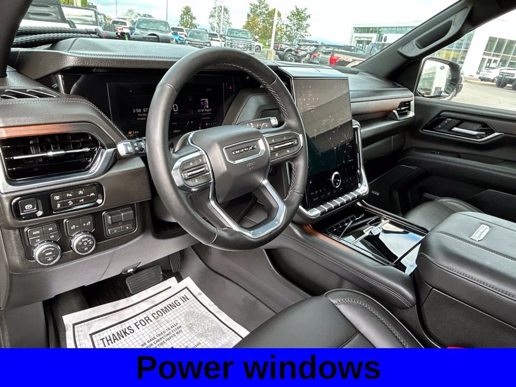 Used 2026 GMC Yukon Denali w/ Sun & Power Step Package AWD/4WD image 11