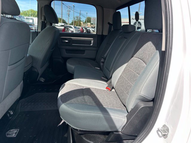 Used 2017 RAM 1500 Classic SLT w/ SLT Plus D←cor Group AWD/4WD image 29
