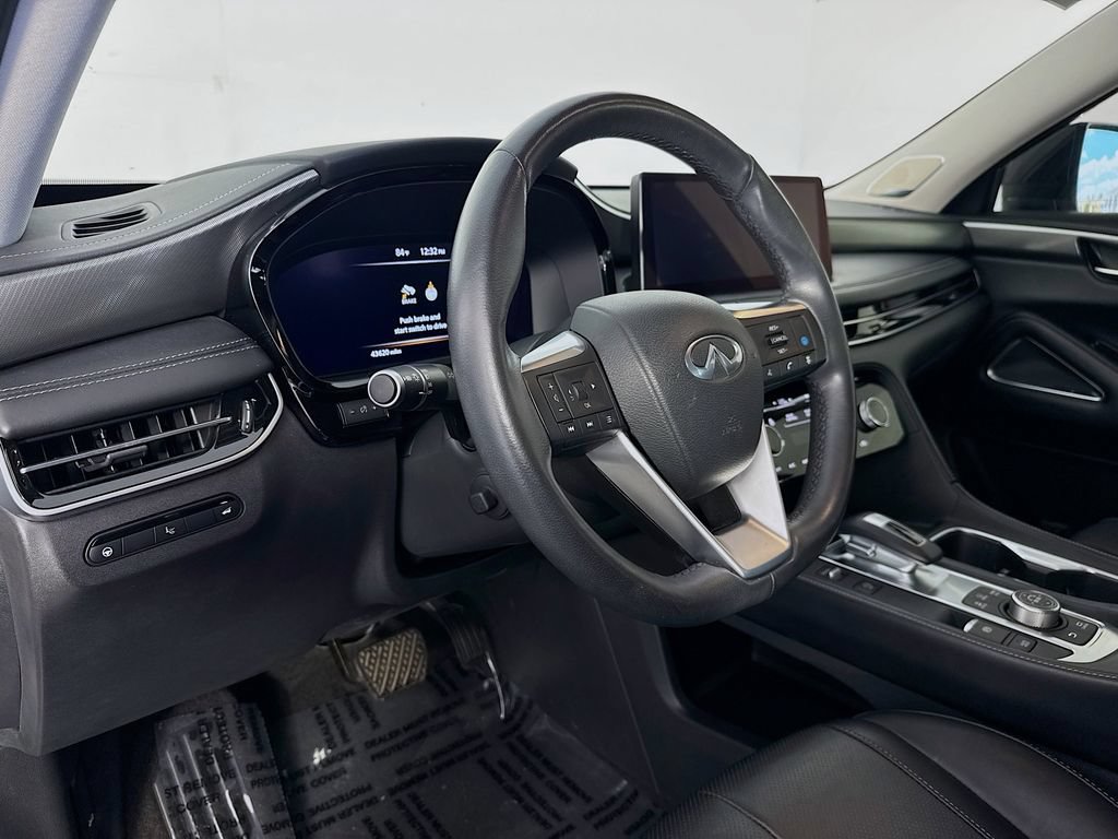 Certified 2023 INFINITI QX60 Luxe w/ Vision Package FWD image 9