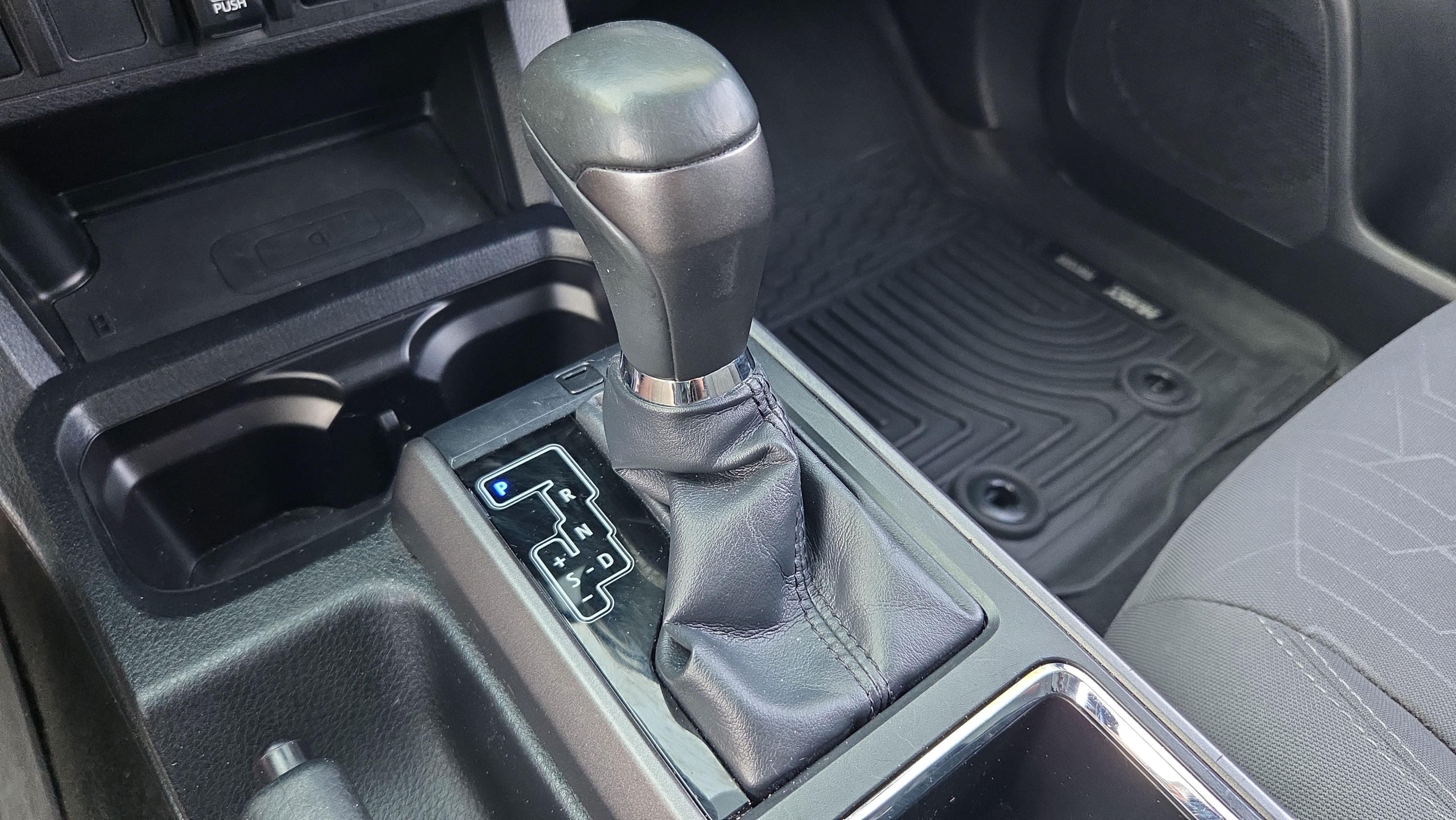 Used 2019 Toyota Tacoma TRD Off-Road AWD/4WD image 21