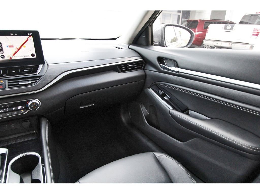 Used 2023 Nissan Altima 2.5 SL FWD image 10