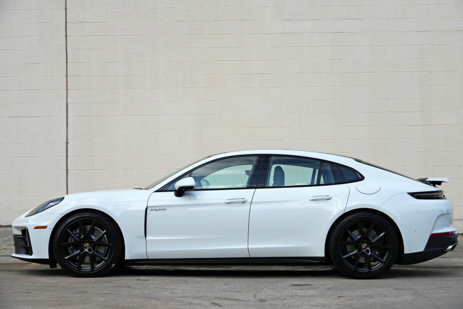 Used 2025 Porsche Panamera 4 AWD/4WD image 9