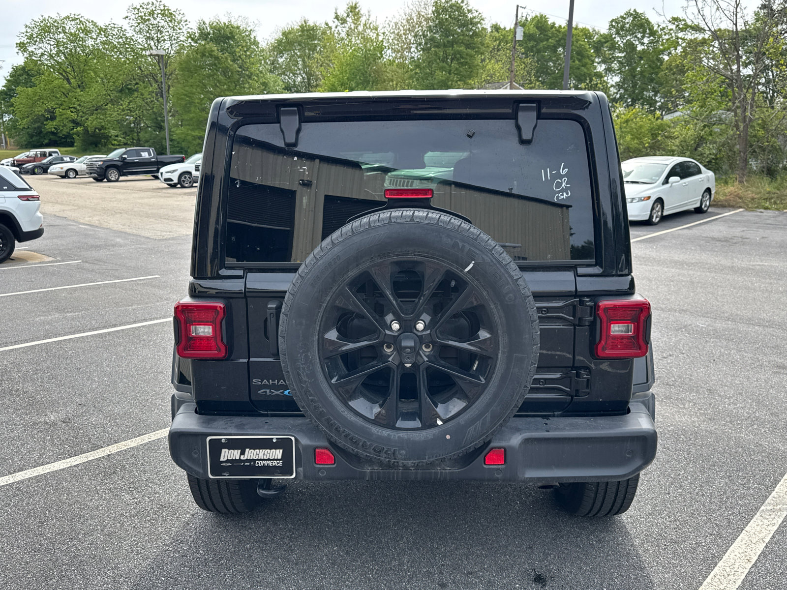 Used 2025 Jeep Wrangler Sahara w/ Safety Group AWD/4WD image 6