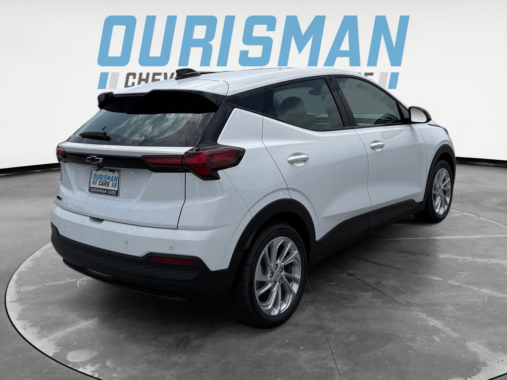 New 2027 Chevrolet Bolt LT w/ Comfort Package FWD image 6