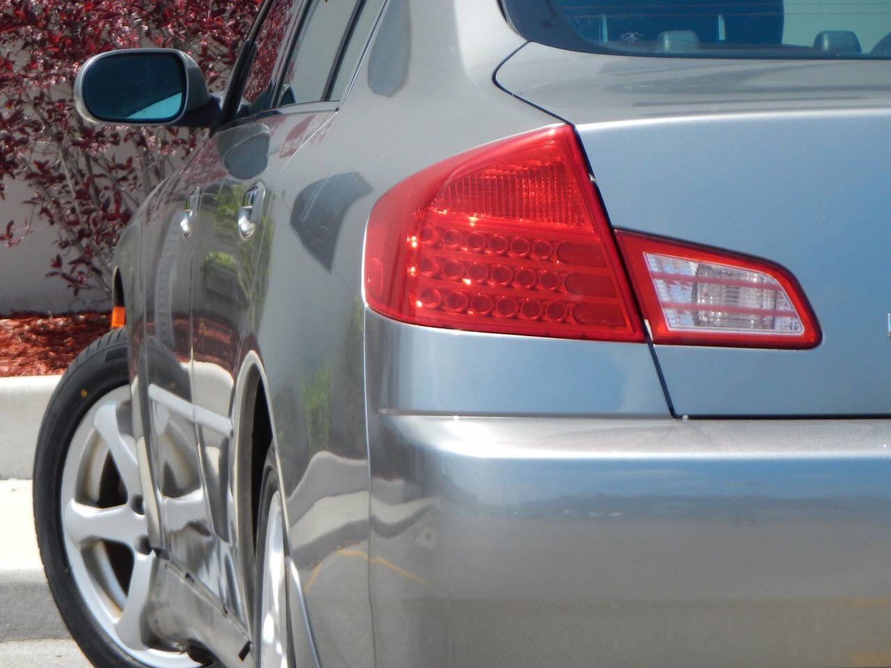 Used 2004 INFINITI G35 x Sedan image 1