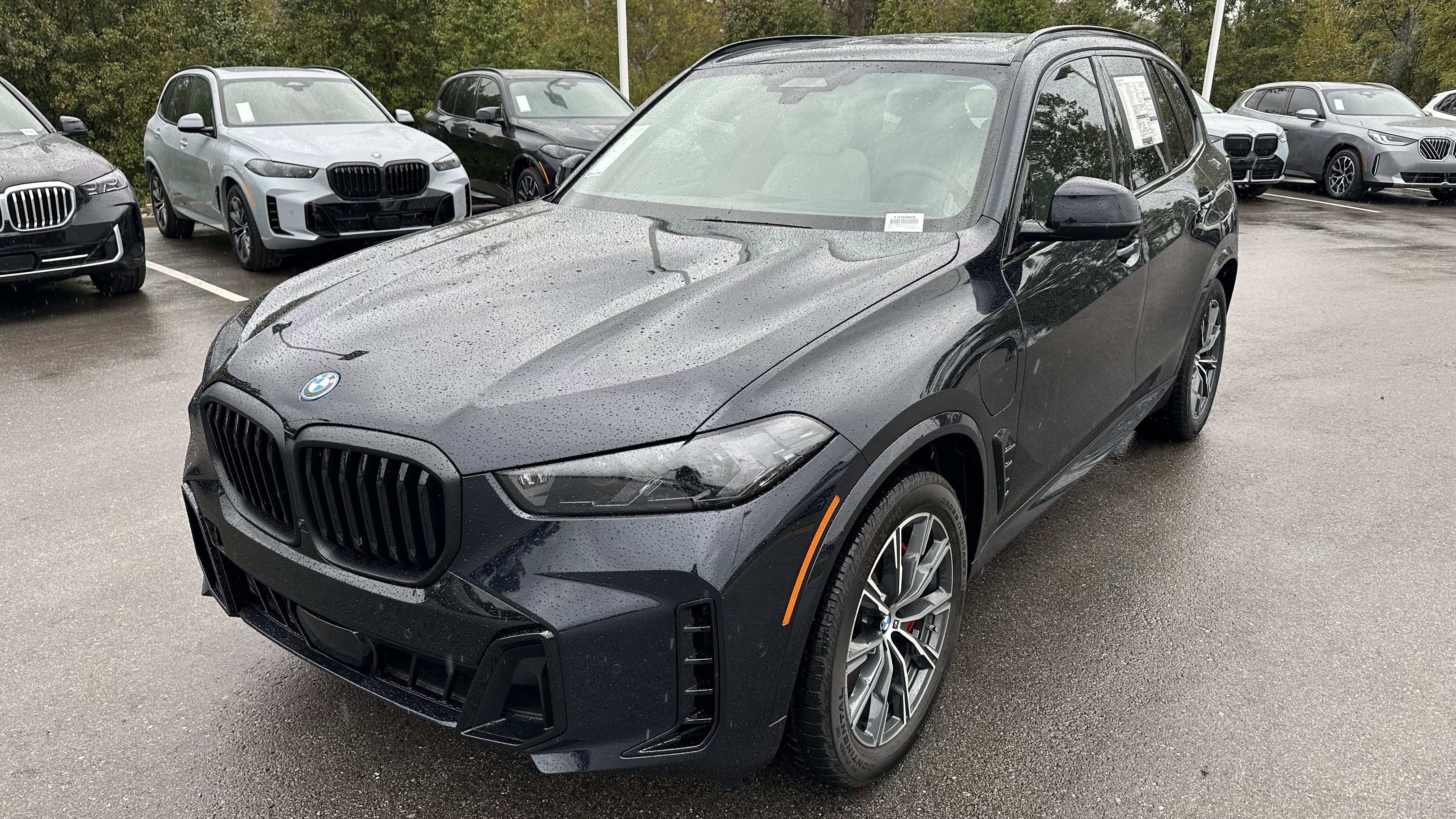 New 2026 BMW X5 xDrive50e w/ M Sport Package image 5