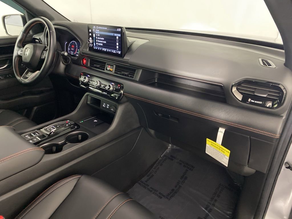 Used 2024 Honda Pilot TrailSport image 35