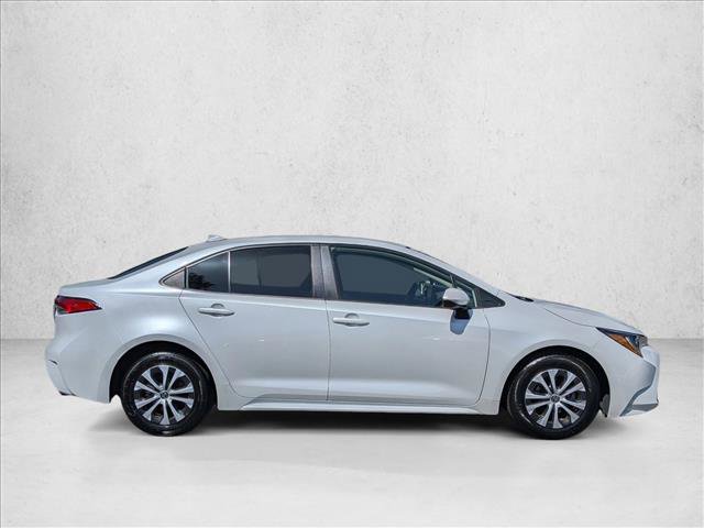 Used 2022 Toyota Corolla LE FWD image 4