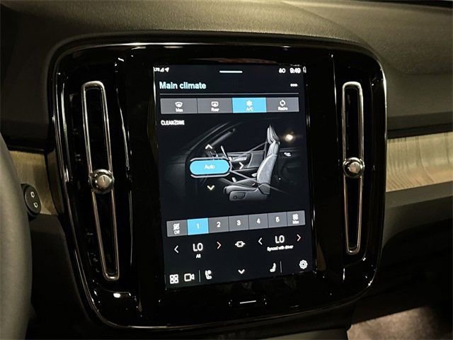 New 2025 Volvo XC40 B5 Core w/ Protection Package Premier image 12
