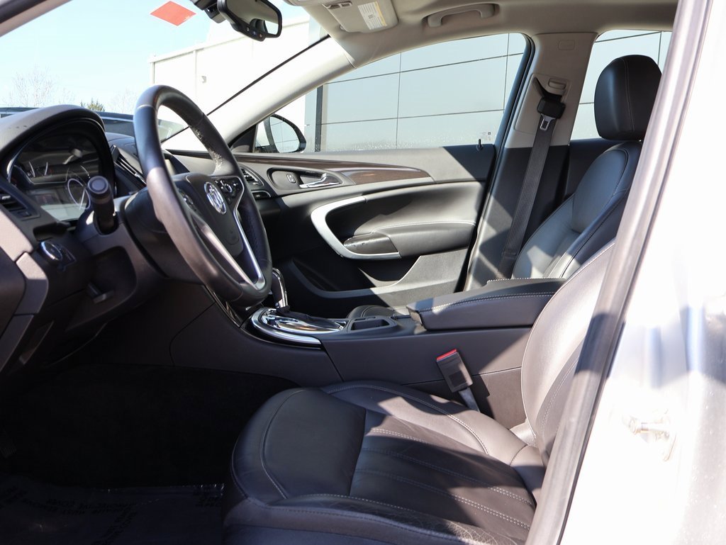 Used 2016 Buick Regal image 22