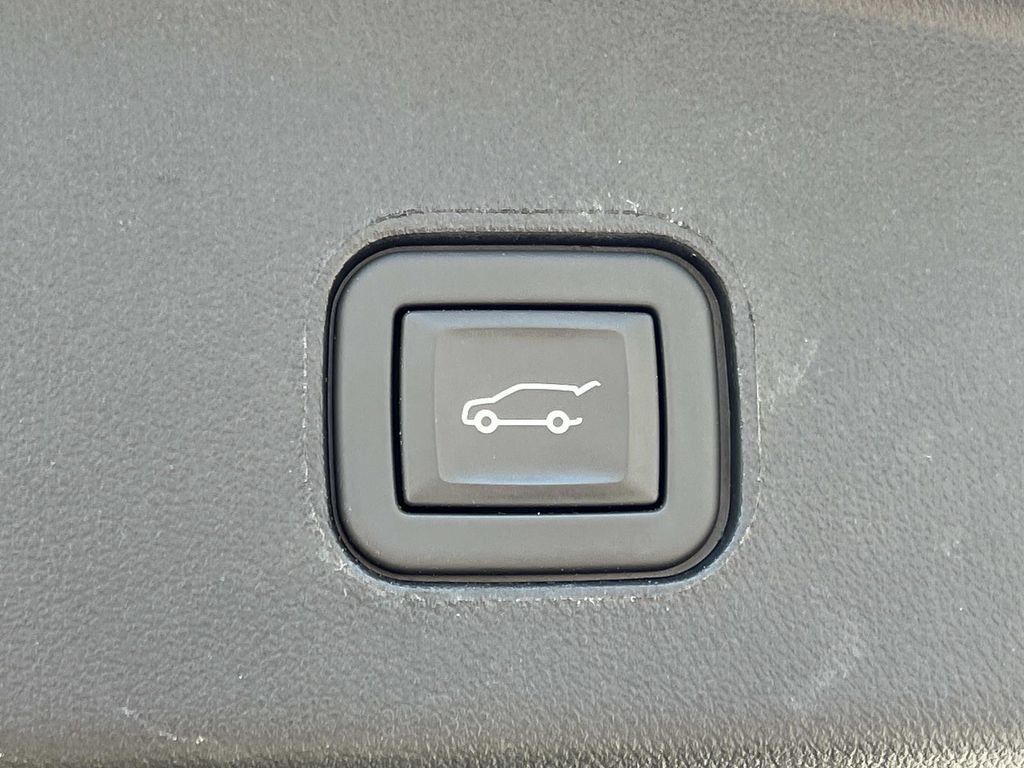 Certified 2024 Cadillac Lyriq Sport RWD image 13