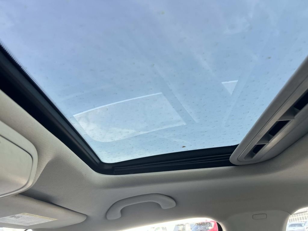 Used 2017 Volkswagen Passat 1.8T SE image 20