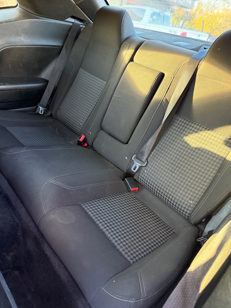 Used 2017 Dodge Challenger SXT image 9