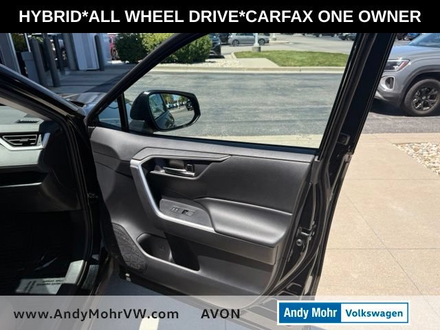 Used 2024 Toyota RAV4 XLE AWD/4WD image 16