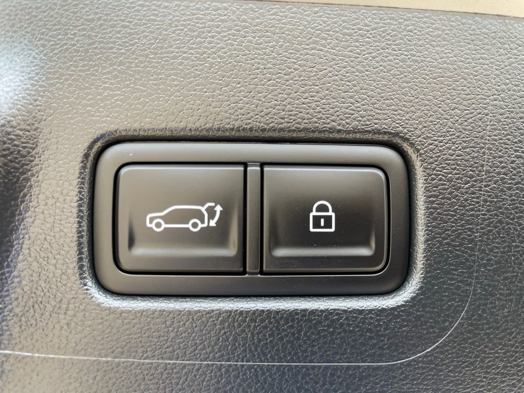 Used 2025 Hyundai Santa Fe Limited FWD image 48