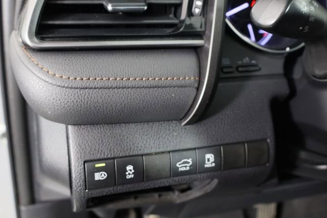 Used 2020 Toyota Camry LE image 21