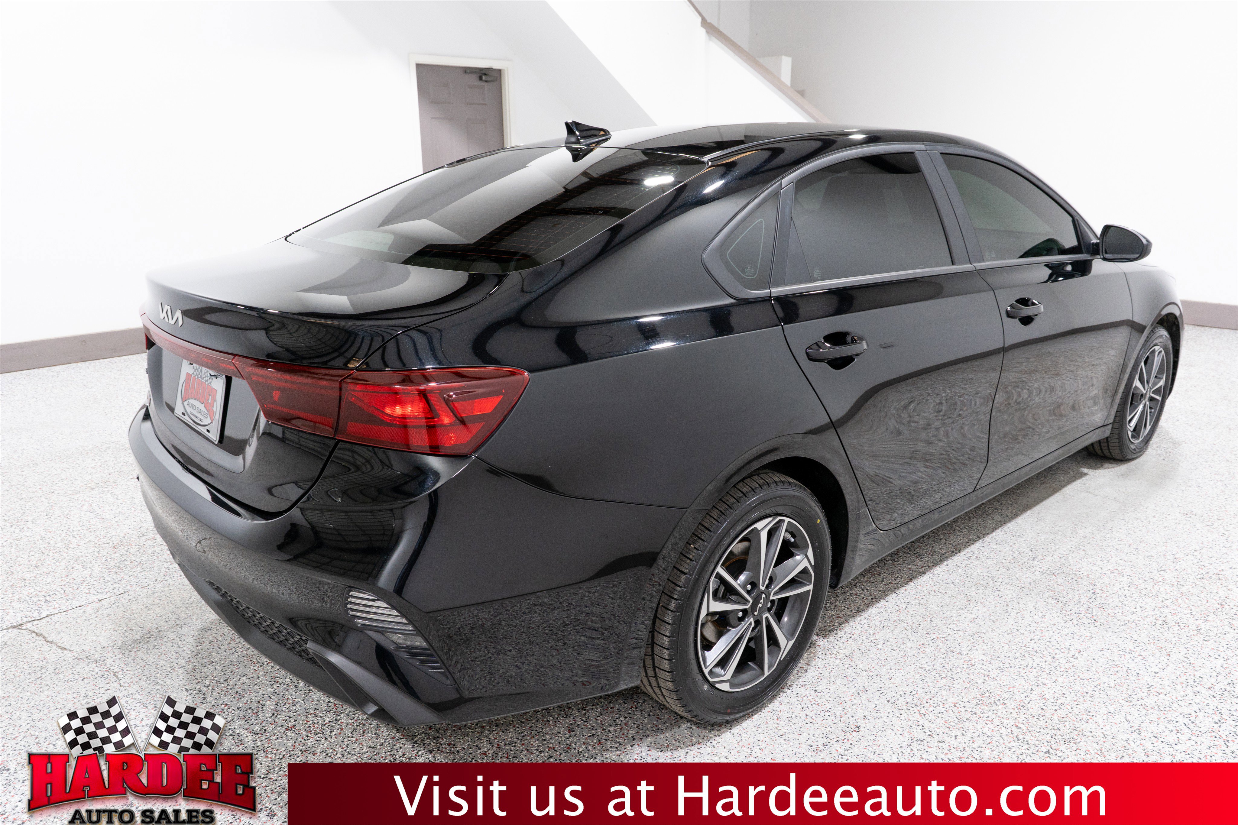 Used 2024 Kia Forte LXS image 5